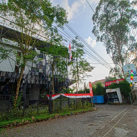 D'Journey Hotel